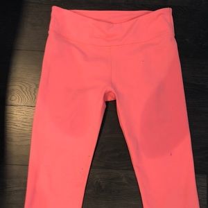 Fabletics women's pink crops